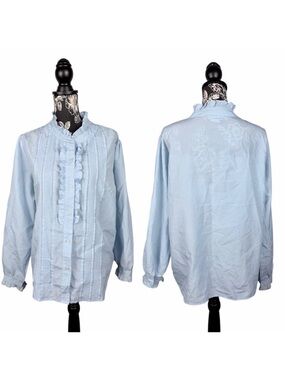 5 for $25 Vicki Wayne vintage light blue ruffle button up top size medium